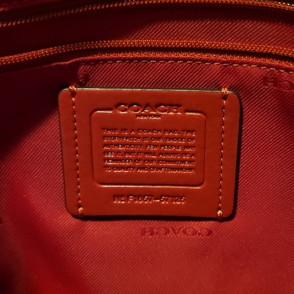 Coach shoulder bag NWOT - Picture 6 of 10